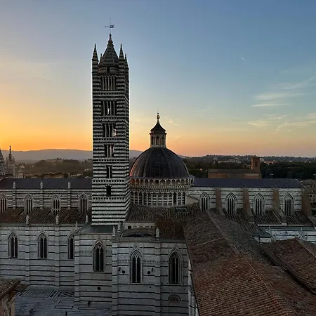 The Cozy In Апартаменти